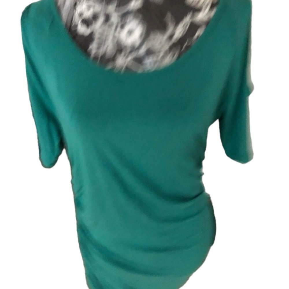 Karen Kane size XL aqua green top cold shoulder teal green shirred sides